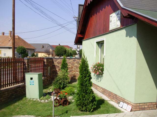 Zeleny Domcek *